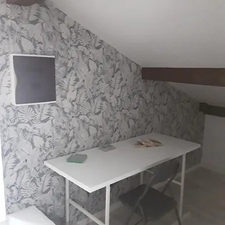 Jolie Maison Avec Piscine Vias